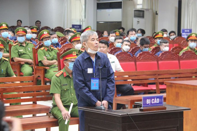 Tiêu thụ hơn 196 triệu lít xăng lậu trong gần 1 năm - Ảnh 2. Tiêu thụ hơn 196 triệu lít xăng lậu trong gần 1 năm - Ảnh 2.
