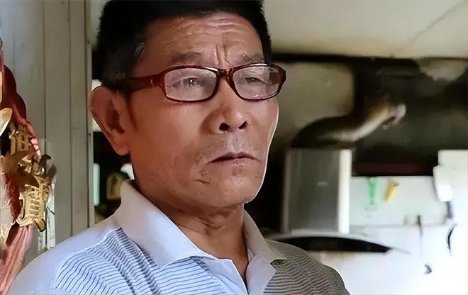 Ngôi nhà có móng vững nhất Thượng Hải: Đứng giữa đường suốt 14 năm không lay chuyển, vì chữ ‘tham’ đổi lại cái kết đắng - Ảnh 1.