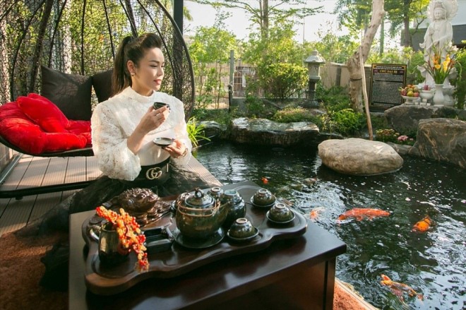 Sao nữ cực mát tay trong làng kinh doanh, vừa làm sếp lớn, vừa ở biệt thự rộng, lót tay nhiều BĐS giá trị khác - Ảnh 16. Sao nữ cực mát tay trong làng kinh doanh, vừa làm sếp lớn, vừa ở biệt thự rộng, lót tay nhiều BĐS giá trị khác - Ảnh 16.