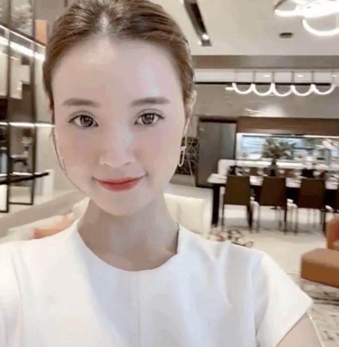 Sao nữ cực mát tay trong làng kinh doanh, vừa làm sếp lớn, vừa ở biệt thự rộng, lót tay nhiều BĐS giá trị khác - Ảnh 7. Sao nữ cực mát tay trong làng kinh doanh, vừa làm sếp lớn, vừa ở biệt thự rộng, lót tay nhiều BĐS giá trị khác - Ảnh 7.