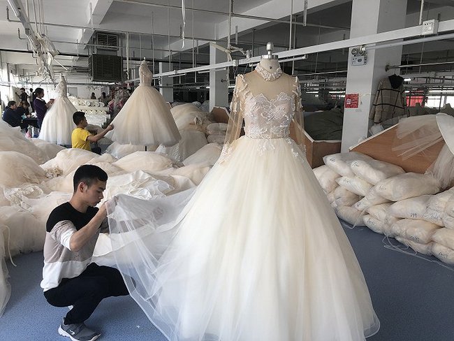 Trấn Đinh Tập - Nơi sản xuất váy cưới lớn nhất Trung Quốc - Ảnh 7. Trấn Đinh Tập - Nơi sản xuất váy cưới lớn nhất Trung Quốc - Ảnh 7.