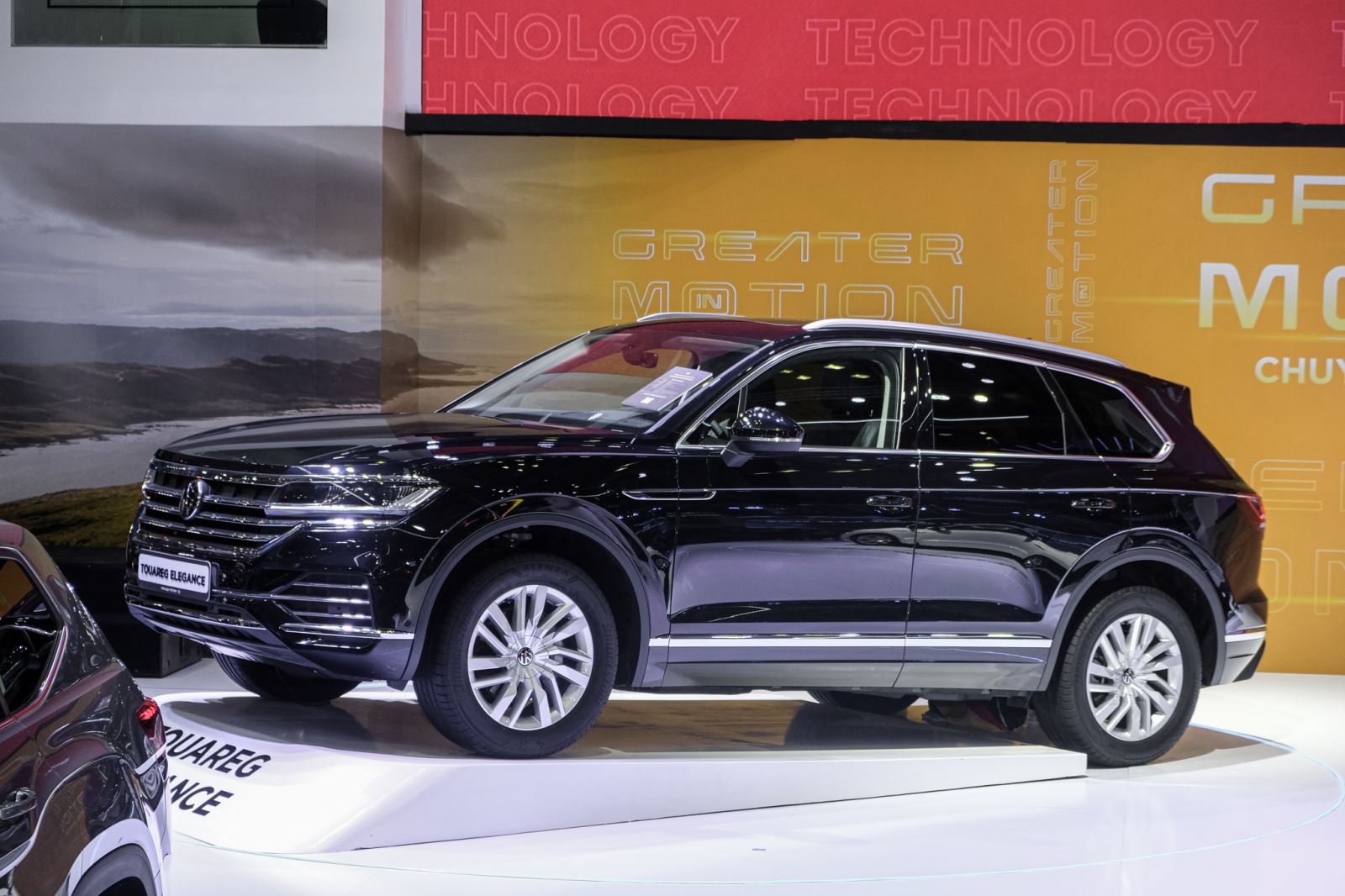 Volkswagen Touareg trở lại Việt Nam: Giá từ 3 tỷ, tham vọng so kè Audi Q7 và Lexus RX - Ảnh 17. Volkswagen Touareg trở lại Việt Nam: Giá từ 3 tỷ, tham vọng so kè Audi Q7 và Lexus RX - Ảnh 17.