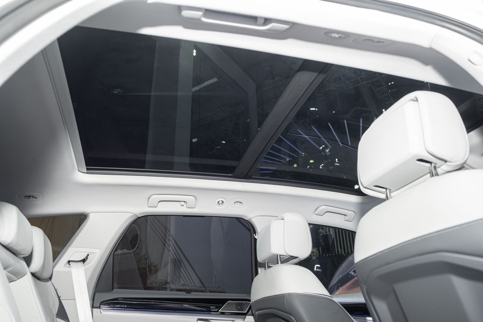 Volkswagen Touareg trở lại Việt Nam: Giá từ 3 tỷ, tham vọng so kè Audi Q7 và Lexus RX - Ảnh 13. Volkswagen Touareg trở lại Việt Nam: Giá từ 3 tỷ, tham vọng so kè Audi Q7 và Lexus RX - Ảnh 13.