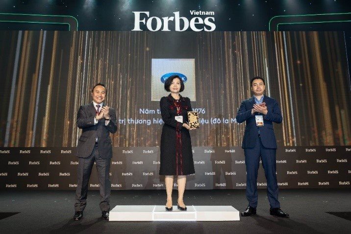 Vinamilk - Thương hiệu tỷ USD duy nhất trong Top 25 thương hiệu F&B dẫn đầu của Forbes Việt Nam - Ảnh 1. Vinamilk - Thương hiệu tỷ USD duy nhất trong Top 25 thương hiệu F&B dẫn đầu của Forbes Việt Nam - Ảnh 1.