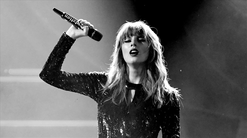 Tuổi 32 của nữ triệu phú Taylor Swift: Vừa giàu vừa giỏi, ra album mới làm sập cả Spotify, là trùm BĐS nhưng chỉ thích tiêu tiền... cho người khác - Ảnh 2.