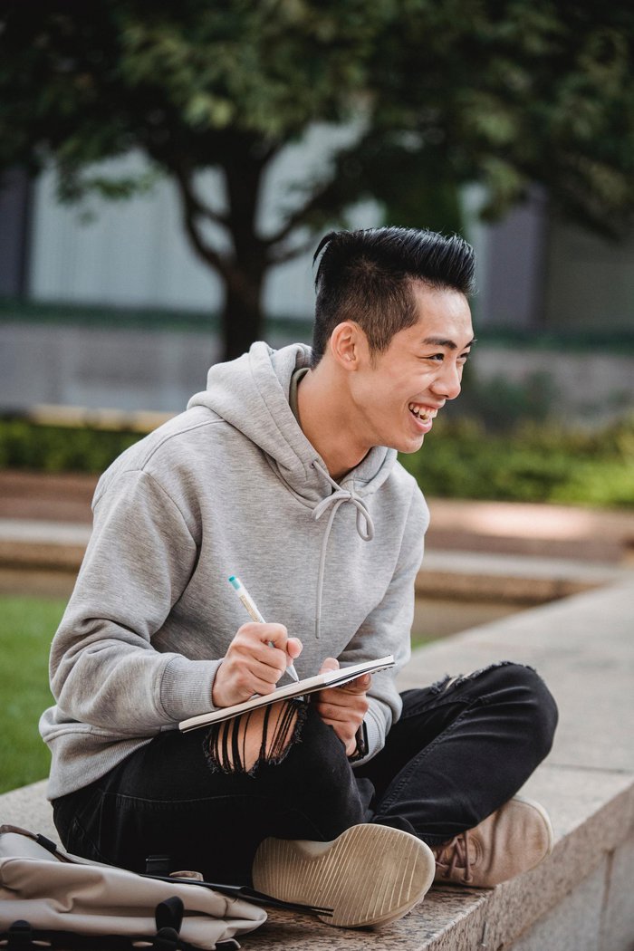 Xin nghỉ công ty lương 20 triệu để sang nơi 17 triệu - những dân văn phòng trẻ tay xách nách mang nhiều nghề - Ảnh 7. Xin nghỉ công ty lương 20 triệu để sang nơi 17 triệu - những dân văn phòng trẻ tay xách nách mang nhiều nghề - Ảnh 7.