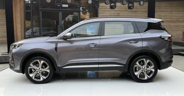 SUV 5 chỗ Kia Seltos giá chỉ từ 315 triệu đạt doanh số gây sốc đe  Hyundai Kona