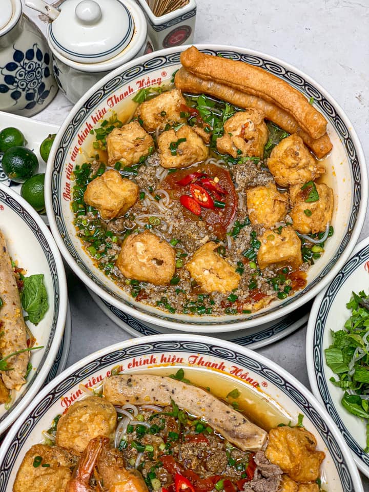 Những hàng bún riêu lâu đời, ngon nổi tiếng ở Hà Nội - Ảnh 5. Những hàng bún riêu lâu đời, ngon nổi tiếng ở Hà Nội - Ảnh 5.