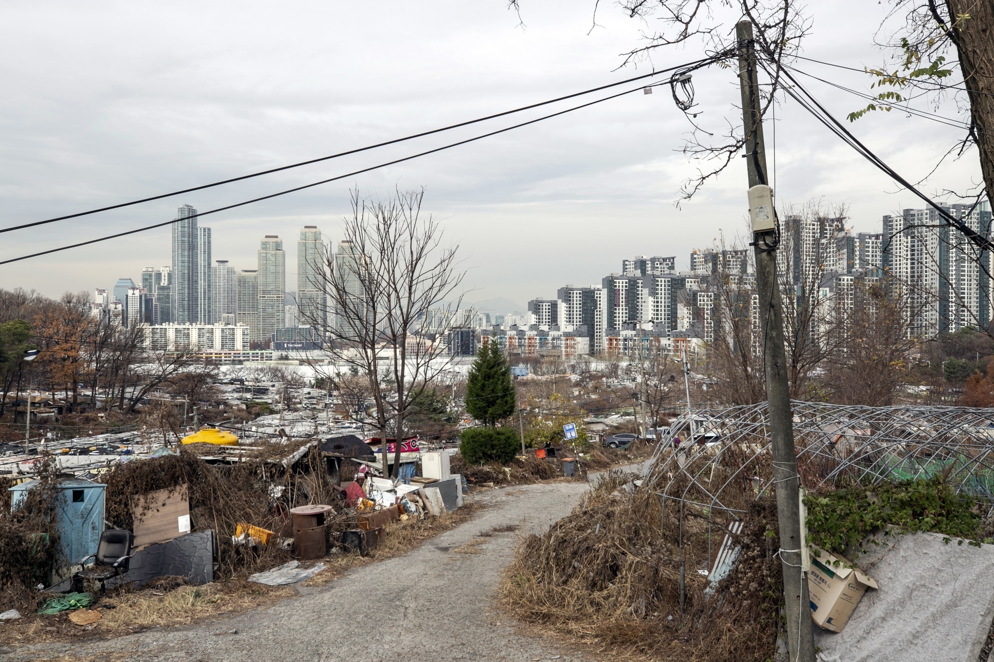 Làng mặt trăng ở Hàn Quốc cho thấy một góc nhìn khác về một Seoul hoa lệ - Ảnh 1. Làng mặt trăng ở Hàn Quốc cho thấy một góc nhìn khác về một Seoul hoa lệ - Ảnh 1.