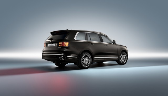 Sau xe Tổng thống, Rolls-Royce của nước Nga tiếp tục tung SUV siêu sang giá nửa triệu USD - Ảnh 4.