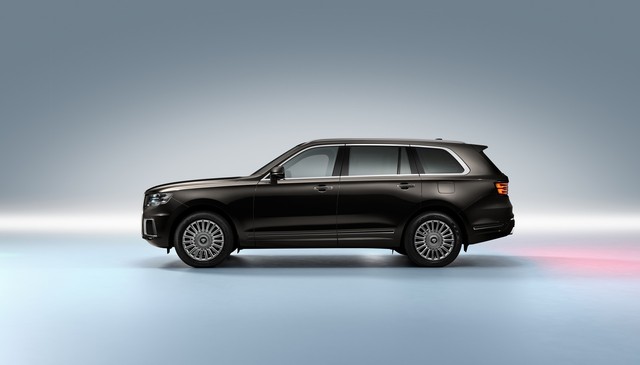 Sau xe Tổng thống, Rolls-Royce của nước Nga tiếp tục tung SUV siêu sang giá nửa triệu USD - Ảnh 3.