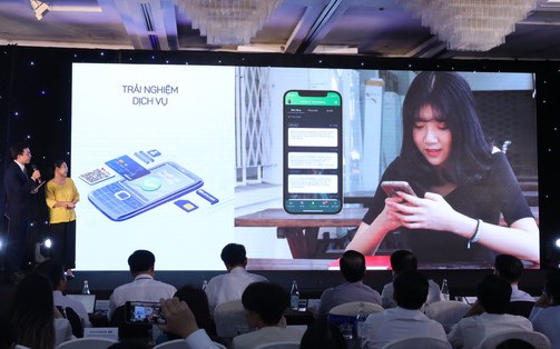 Từ hôm nay, người dùng Mobile money có thể chuyển tiền trực tiếp với hơn 100 triệu tài khoản thanh toán mở tại ngân hàng