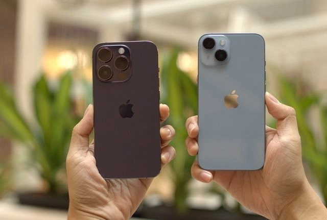 iPhone 14 chính thức nhận đặt trước tại Việt Nam: Đại lý đua khuyến mại, bản Pro Max gần như chắc chắn cháy hàng - Ảnh 1.
