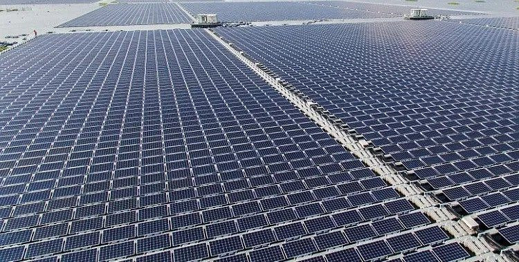 Không chỉ tích cực nhập khẩu dầu và khí đốt, châu Âu còn đang tìm đến pin mặt trời của quốc gia châu Á này - Ảnh 2.