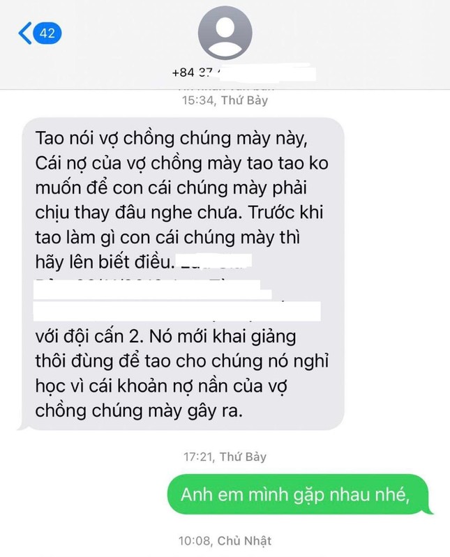 Chủ nợ nhờ cô đưa học sinh về gặp bố lần cuối, điều xe cứu thương và bình gas đến trường - Ảnh 1.