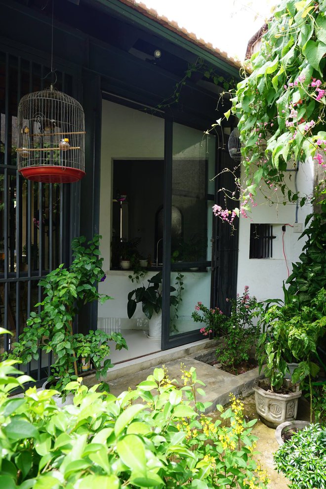 Sợ bố mẹ ở nhà cũ, mùa mưa bão nguy hiểm, con dâu góp sức xây nhà báo hiếu - Ảnh 3. Sợ bố mẹ ở nhà cũ, mùa mưa bão nguy hiểm, con dâu góp sức xây nhà báo hiếu - Ảnh 3.