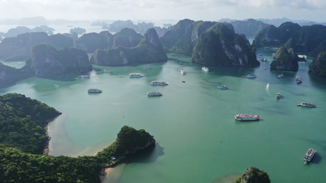 PGS.TS Trần Đình Thiên: Khát vọng phát triển của Quảng Ninh phải luôn luôn rực cháy - Ảnh 4.