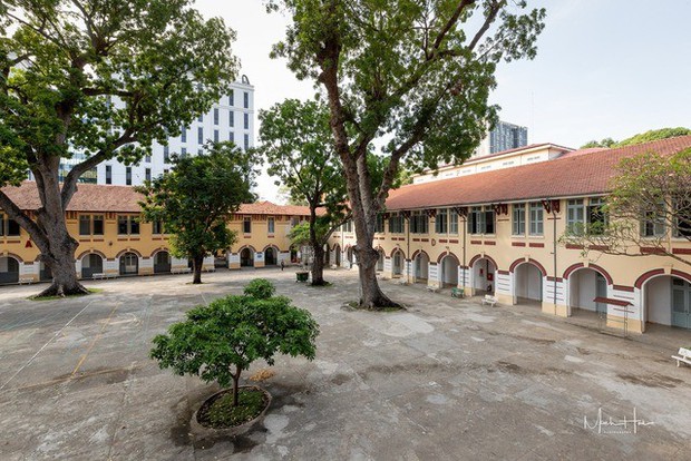 Ngôi trường trăm tuổi có 4 mặt tiền ở trung tâm TP.HCM được mệnh danh là lò đào tạo sao Việt - Ảnh 8.