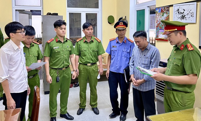 Mất 2,4 tỉ đồng vì thuê thầy phong thủy trừ tà - Ảnh 2. Mất 2,4 tỉ đồng vì thuê thầy phong thủy trừ tà - Ảnh 2.