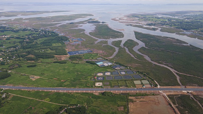 Tuyến cao tốc giúp cho du lịch khởi sắc - Ảnh 1.