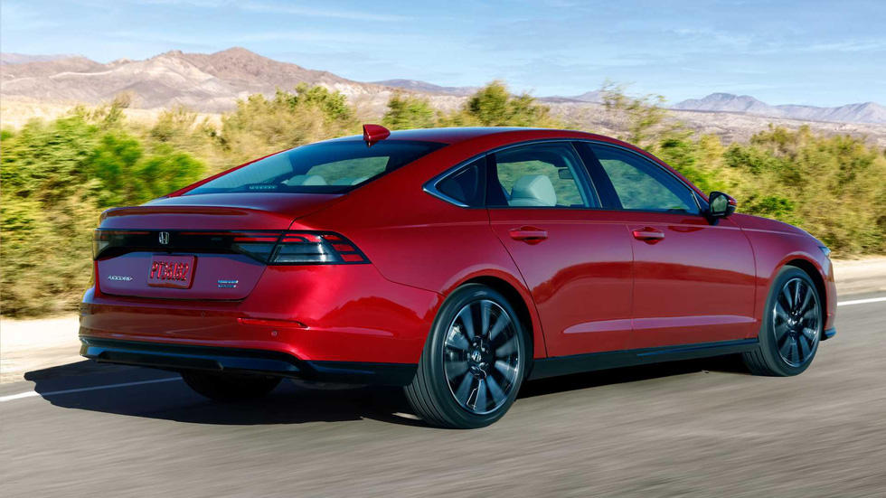 Honda Accord 2023 ra mắt: Phóng to Civic, lớn hơn và ngập công nghệ đấu Camry - Ảnh 1.