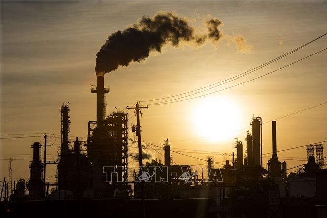 Giá dầu thế giới giảm mạnh sau một tuần nhiều biến động - Ảnh 1.