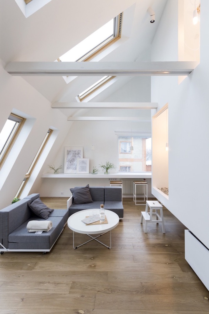 Ngôi nhà chỉ 48m² nhưng có khoảng xanh cực bắt mắt với phòng khách treo lơ lửng - Ảnh 8. Ngôi nhà chỉ 48m² nhưng có khoảng xanh cực bắt mắt với phòng khách treo lơ lửng - Ảnh 8.