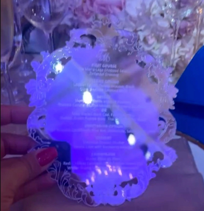 Có gì đặc biệt trong đám cưới con gái tỷ phú Donald Trump với chú rể tỷ phú Nigieria: Nhẫn cưới kim cương triệu đô, sự xuất hiện của em trai cùng cha khác mẹ gây chú ý - Ảnh 7.