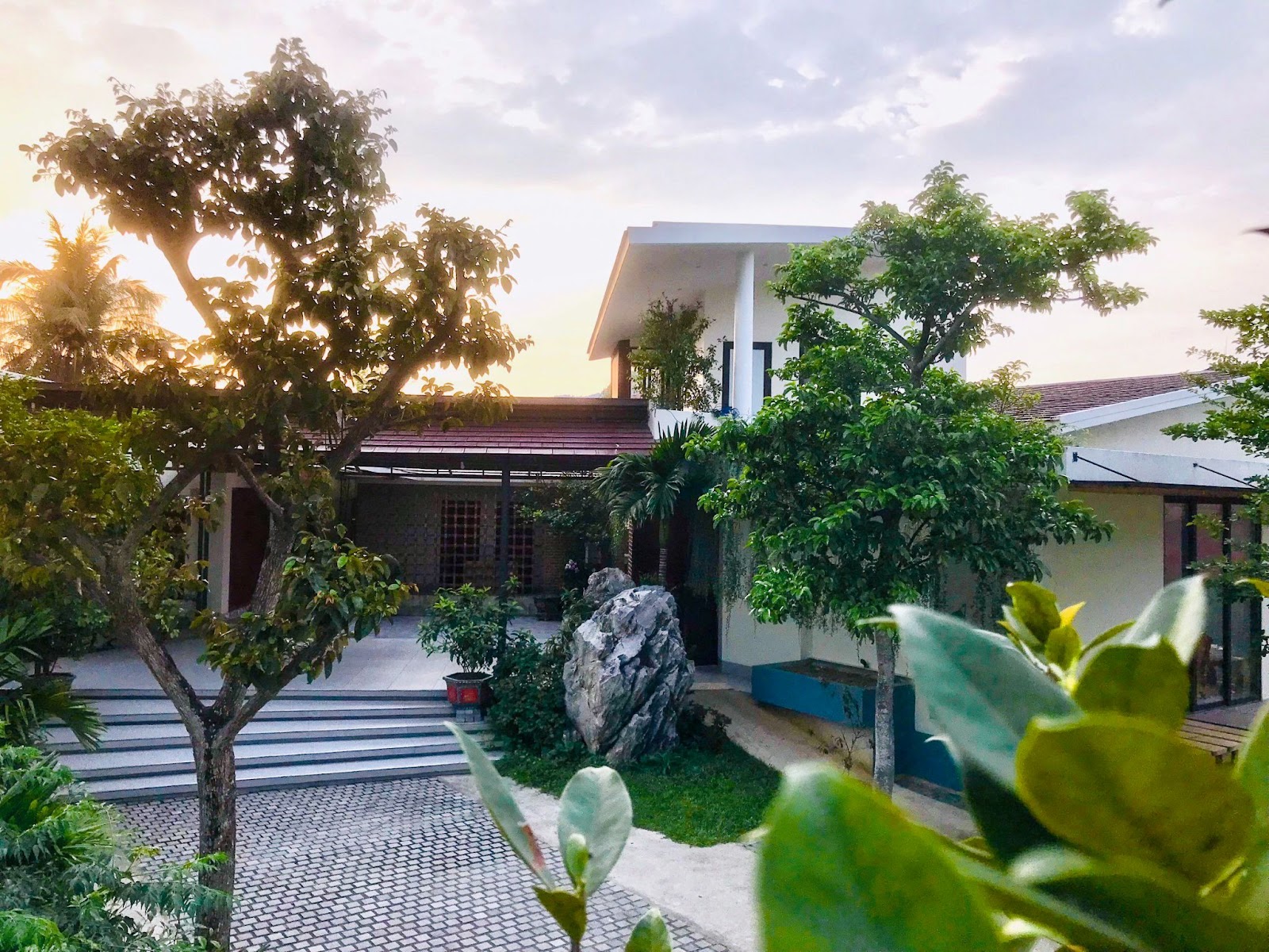 Chàng trai 28 tuổi xây nhà hơn 2,2 tỷ tặng bố mẹ, thiên nhiên hoà hợp, tiện ích đầy đủ - Ảnh 5. Chàng trai 28 tuổi xây nhà hơn 2,2 tỷ tặng bố mẹ, thiên nhiên hoà hợp, tiện ích đầy đủ - Ảnh 5.