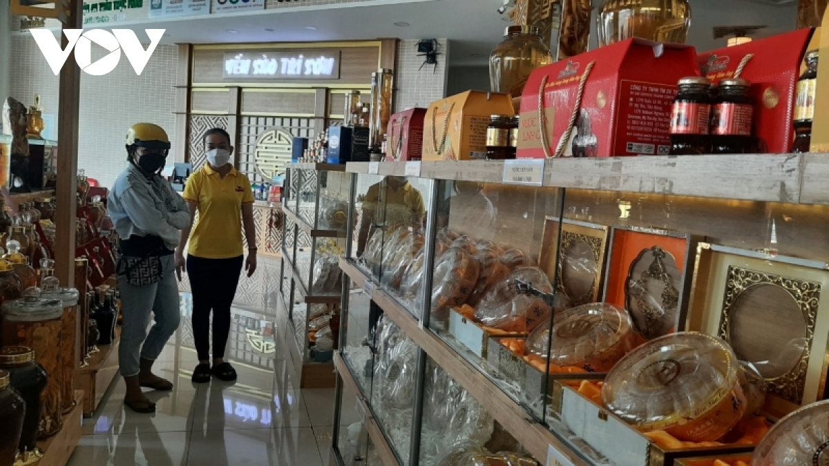 Tổ yến “bay” chính ngạch sang Trung Quốc - Ảnh 3.