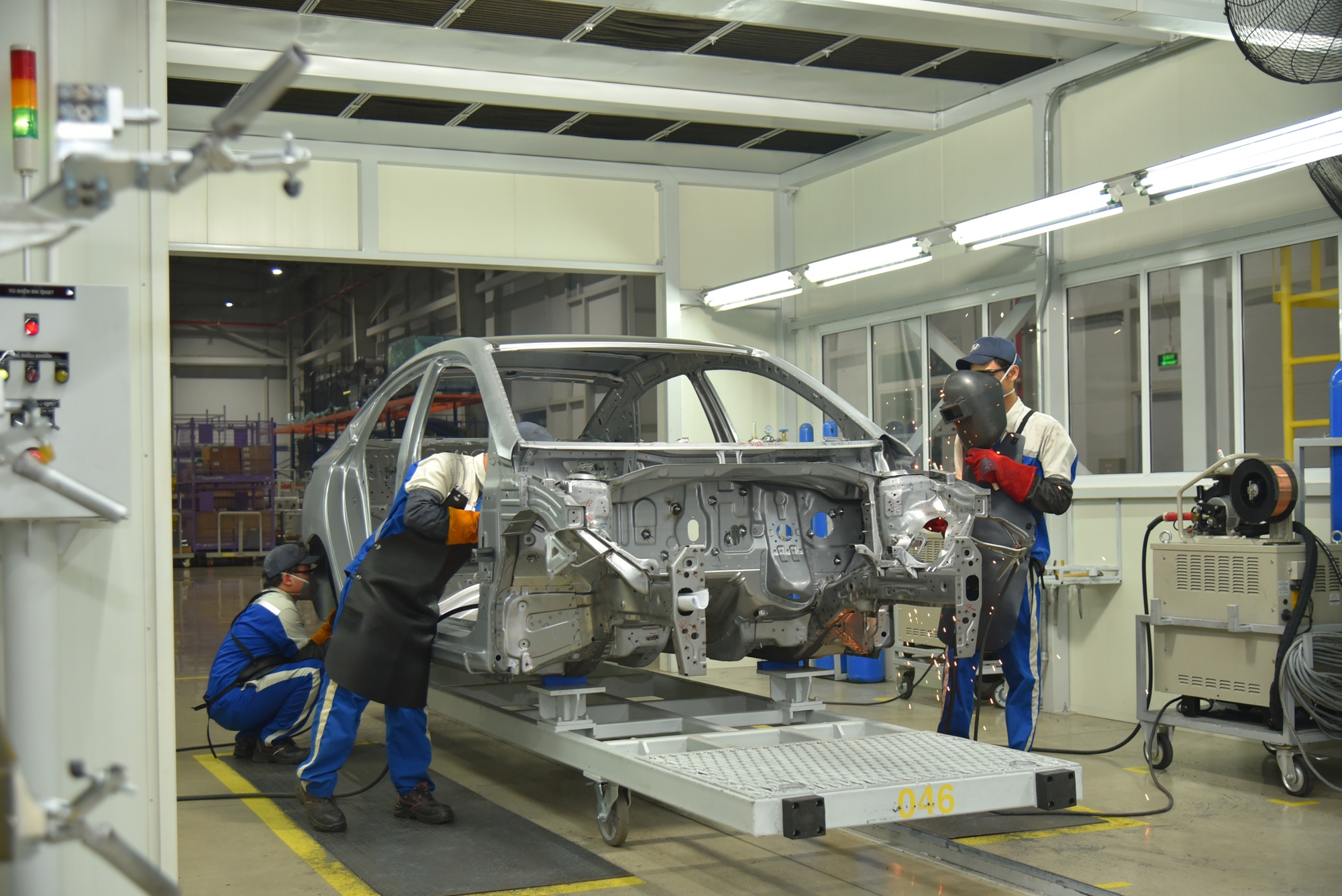 Hyundai lắp ráp Santa Fe Hybrid và Ioniq 5 tại Việt Nam: Kỳ vọng giá tốt để so kè Kia và VinFast - Ảnh 12.