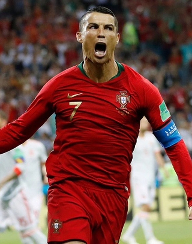 Dàn “bóng hồng” cực phẩm tại World Cup 2022: Từ bậc thầy karate mạnh mẽ đến Hoa hậu xinh đẹp ngút ngàn - Ảnh 2. Dàn “bóng hồng” cực phẩm tại World Cup 2022: Từ bậc thầy karate mạnh mẽ đến Hoa hậu xinh đẹp ngút ngàn - Ảnh 2.