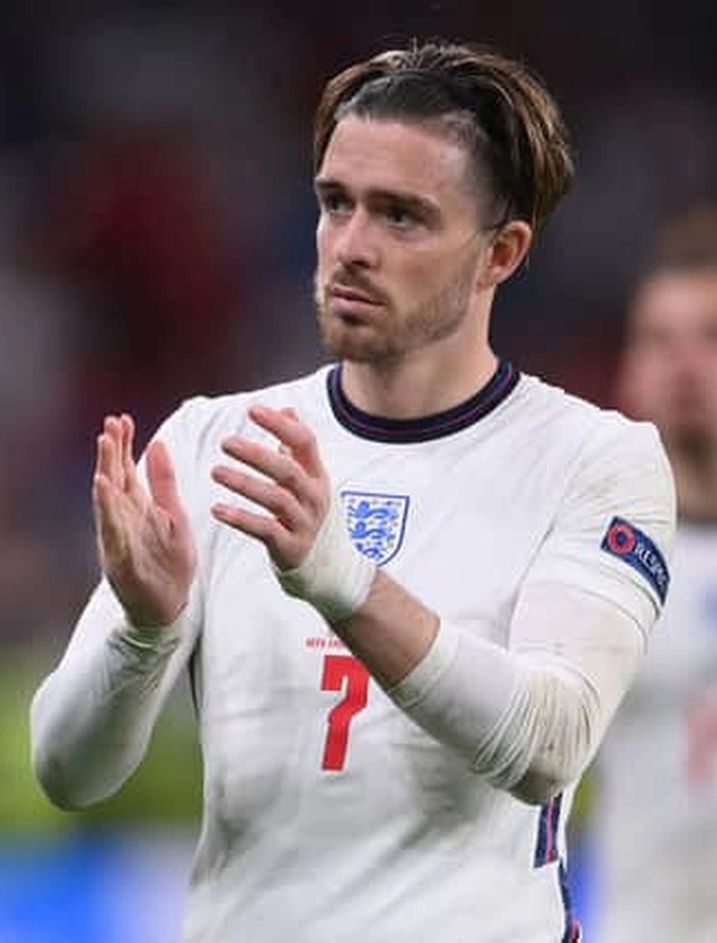 Dàn “bóng hồng” cực phẩm tại World Cup 2022: Từ bậc thầy karate mạnh mẽ đến Hoa hậu xinh đẹp ngút ngàn - Ảnh 8. Dàn “bóng hồng” cực phẩm tại World Cup 2022: Từ bậc thầy karate mạnh mẽ đến Hoa hậu xinh đẹp ngút ngàn - Ảnh 8.