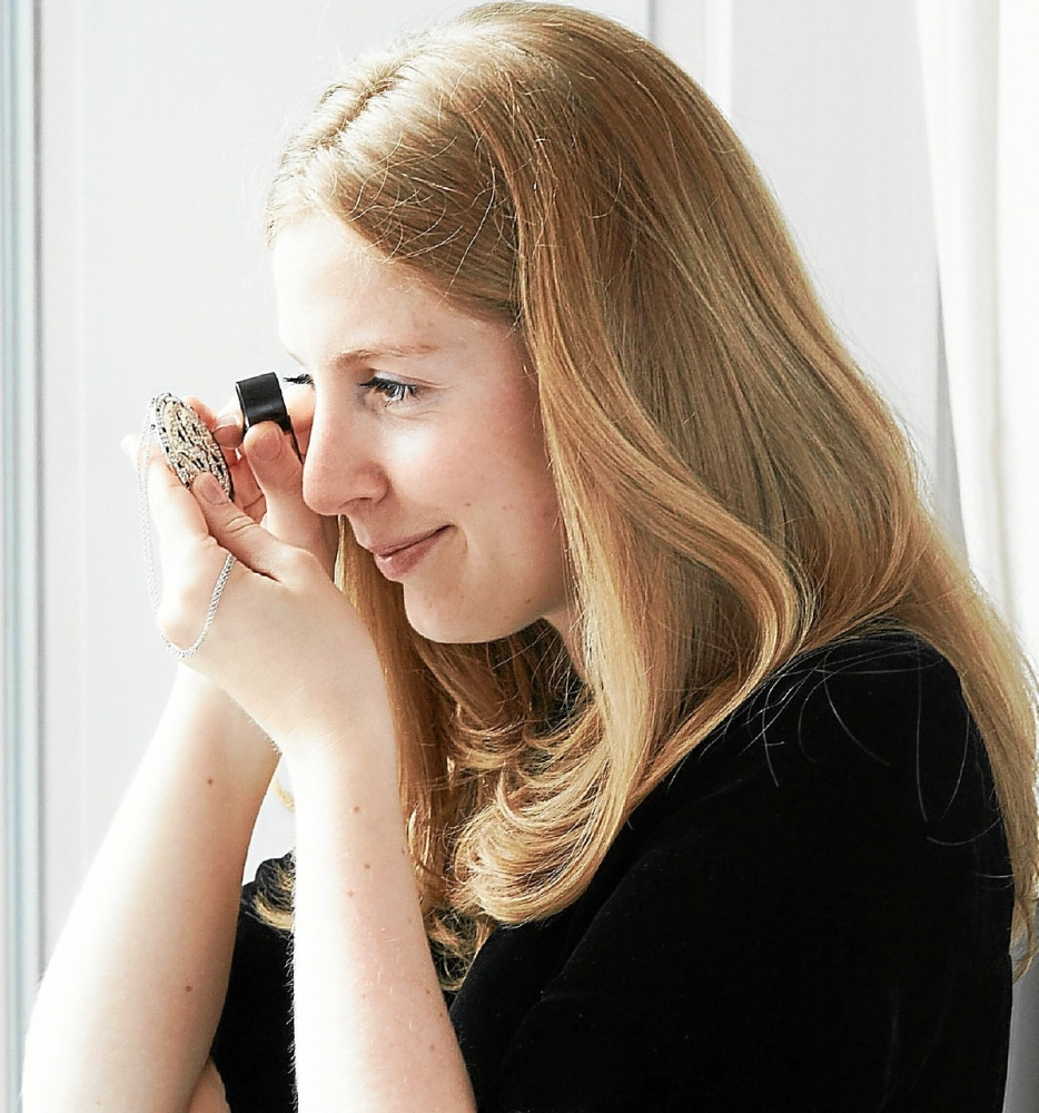 Chuyên gia thẩm định Christie’s: Giới nhà giàu châu Á sẵn sàng chi triệu đô để “đầu tư” một lĩnh vực đắt đỏ - Ảnh 1.