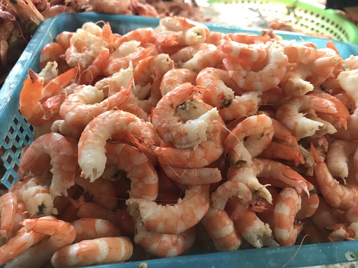 Nghề bóc vỏ tôm, cứ tay nhanh là tiền nhiều - Ảnh 6.