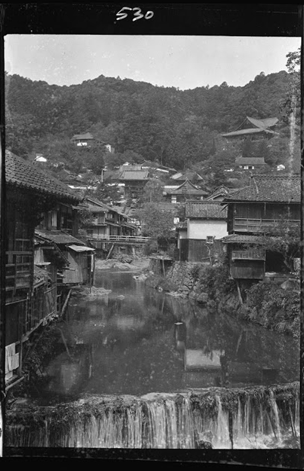  Bộ ảnh hiếm chụp lại Nhật Bản 100 năm trước khác lạ hoàn toàn so với bây giờ - Ảnh 9.