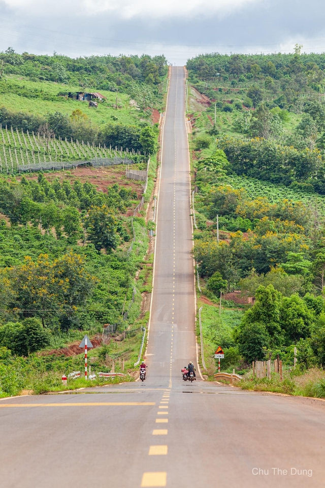 Những con đường được tín đồ du lịch đánh giá là đẹp nhất Việt Nam - Ảnh 4.