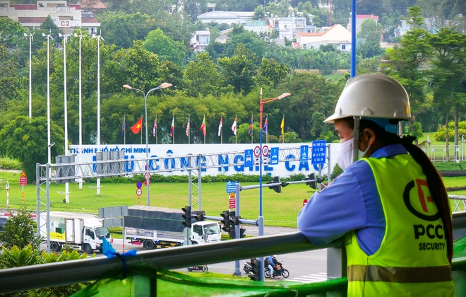  Cận cảnh nhà ga Khu Công nghệ cao hoàn thành 99% của tuyến Metro TP.HCM  - Ảnh 2.