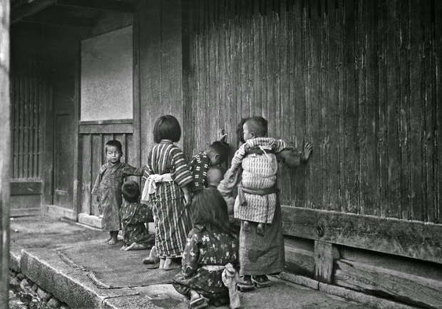  Bộ ảnh hiếm chụp lại Nhật Bản 100 năm trước khác lạ hoàn toàn so với bây giờ - Ảnh 12.