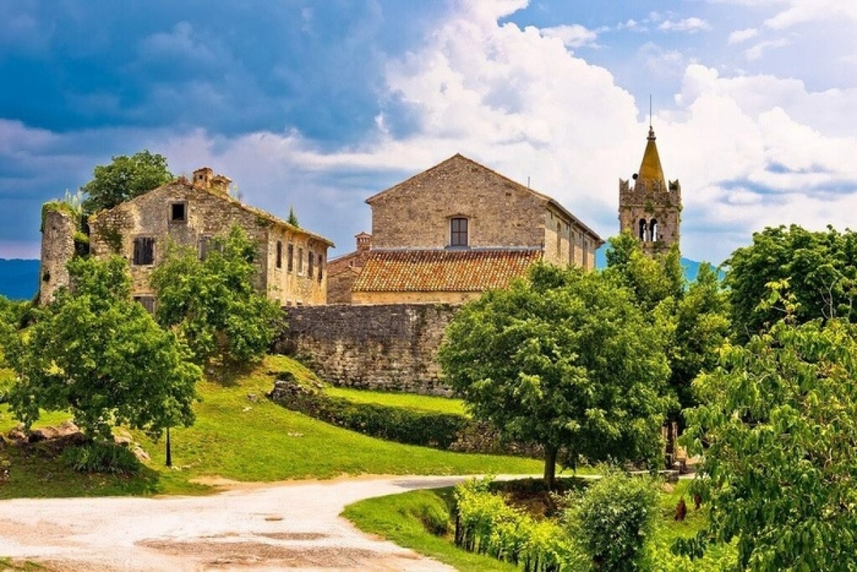 Khám phá thị trấn nhỏ nhất hành tinh với kiến trúc vô cùng độc đáo - Ảnh 5. Khám phá thị trấn nhỏ nhất hành tinh với kiến trúc vô cùng độc đáo - Ảnh 5.