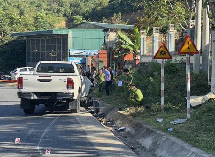 Công an Thanh Hóa thông tin gì về vụ ôtô của trưởng công an thị trấn va chạm xe máy? - Ảnh 1. Công an Thanh Hóa thông tin gì về vụ ôtô của trưởng công an thị trấn va chạm xe máy? - Ảnh 1.