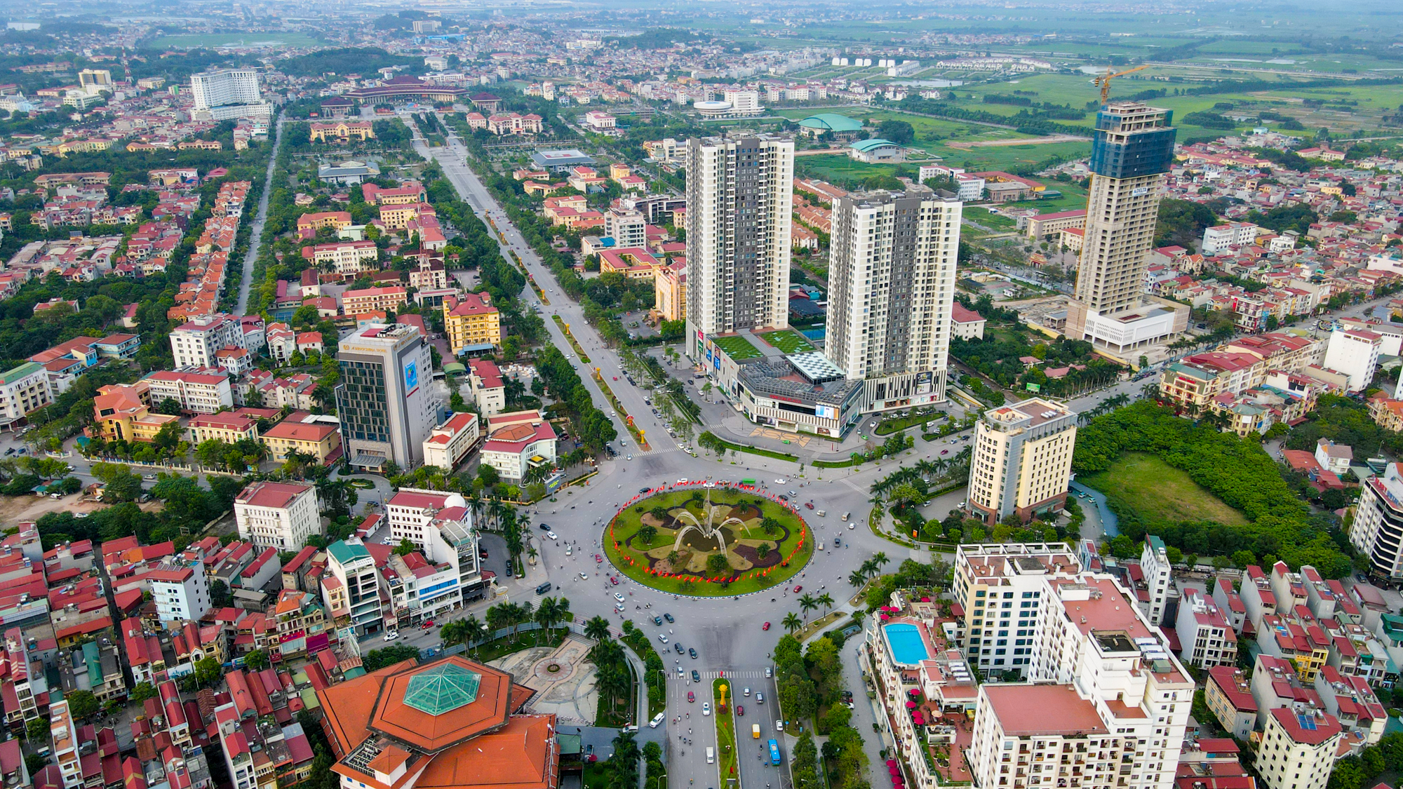 Cận cảnh khu hành chính tỉnh có mô hình kiến trúc độc đáo nhất Việt Nam