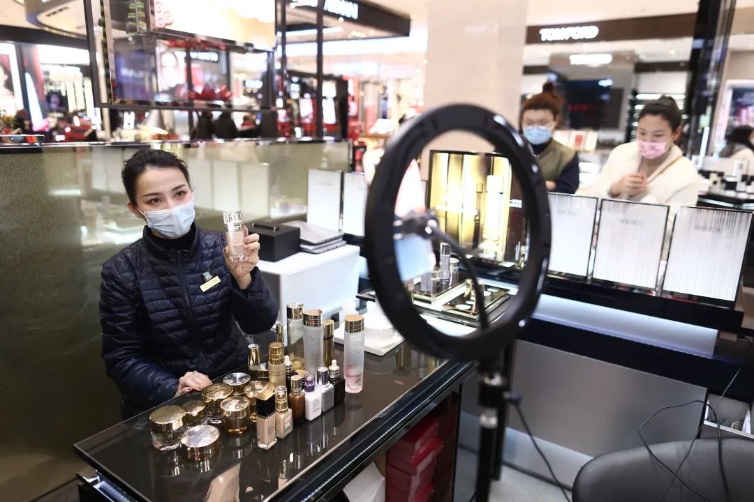 中国には、一時解雇の波の中で失業を気にしない産業が 3 つあります。