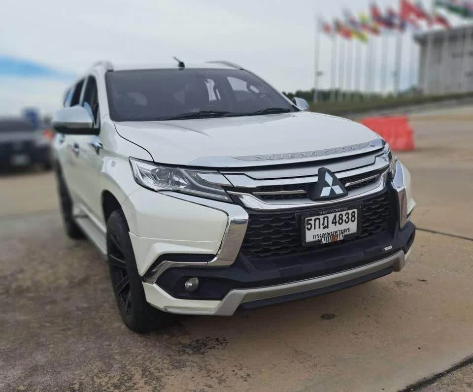 Đội đua Việt Nam lái xe vượt 1.200 km sang Thái thi đấu: 10 xe hậu cần, mượn cả xe biển số nước ngoài - Ảnh 5. Đội đua Việt Nam lái xe vượt 1.200 km sang Thái thi đấu: 10 xe hậu cần, mượn cả xe biển số nước ngoài - Ảnh 5.