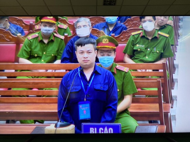 Vụ buôn lậu gần 200 triệu lít xăng: Con trai ông trùm xin lại nhà đất và hàng chục tỷ đồng - Ảnh 1. Vụ buôn lậu gần 200 triệu lít xăng: Con trai ông trùm xin lại nhà đất và hàng chục tỷ đồng - Ảnh 1.