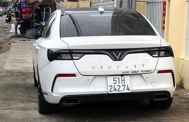 Công an đề nghị chỉ định luật sư bào chữa cho Tiểu thư sang chảnh Tina Dương - Ảnh 2. Công an đề nghị chỉ định luật sư bào chữa cho Tiểu thư sang chảnh Tina Dương - Ảnh 2.