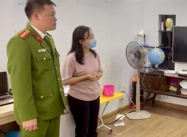 Khởi tố một nữ doanh nhân vì liên quan vụ sản xuất thực phẩm chức năng Collagen giả - Ảnh 1.