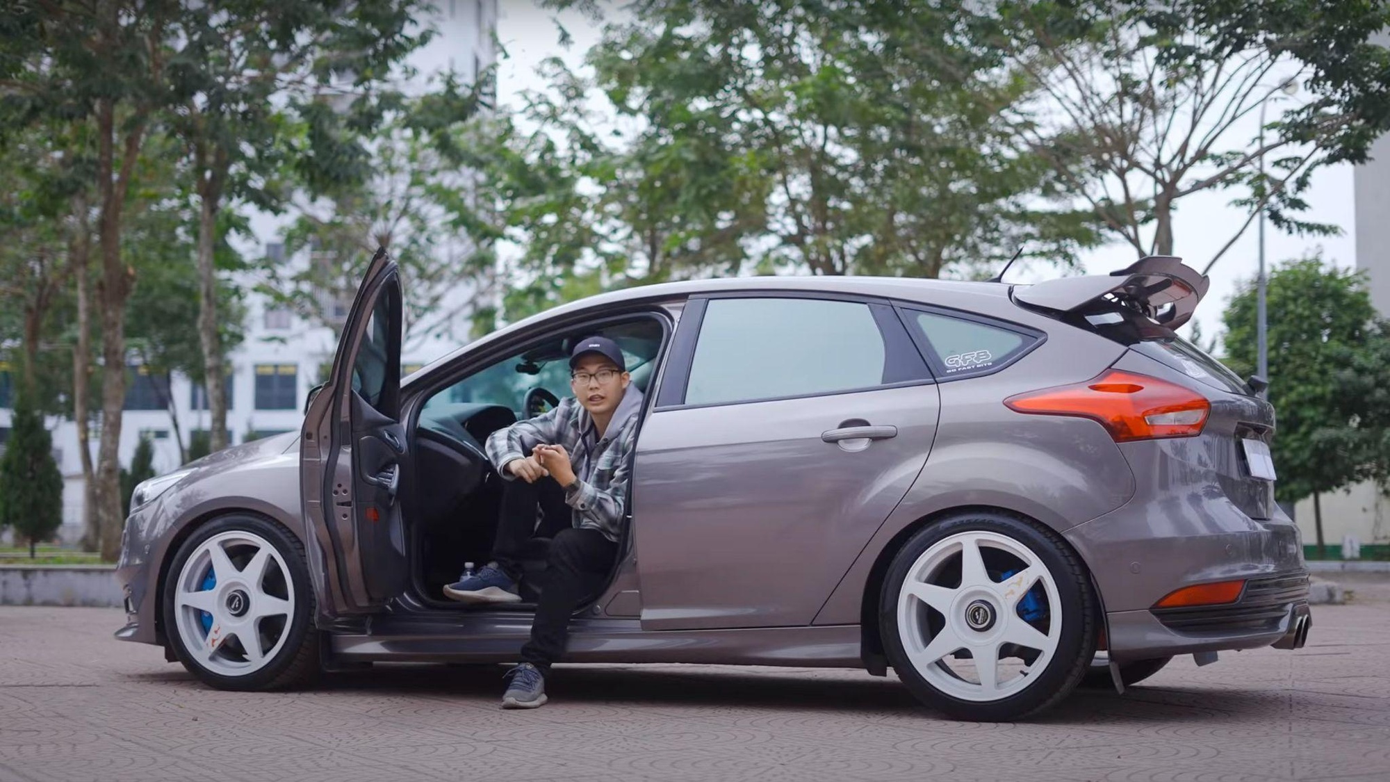 Đức ‘tóc dài: Xe phổ thông cũng mang đến nhiều cảm xúc cầm lái - Ảnh 2.