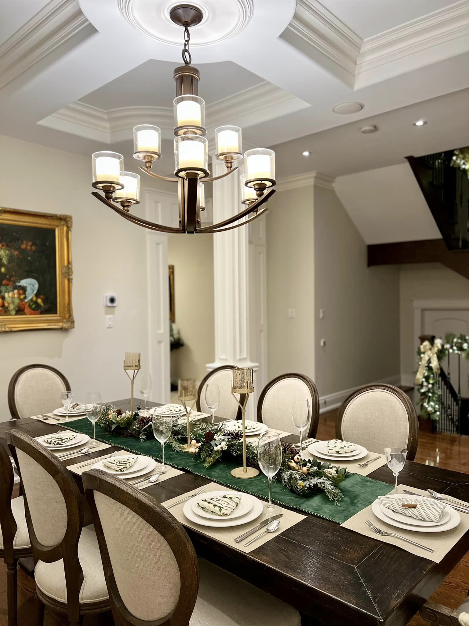 カナダのベトナム人家族が持っている50のアパートを見る 