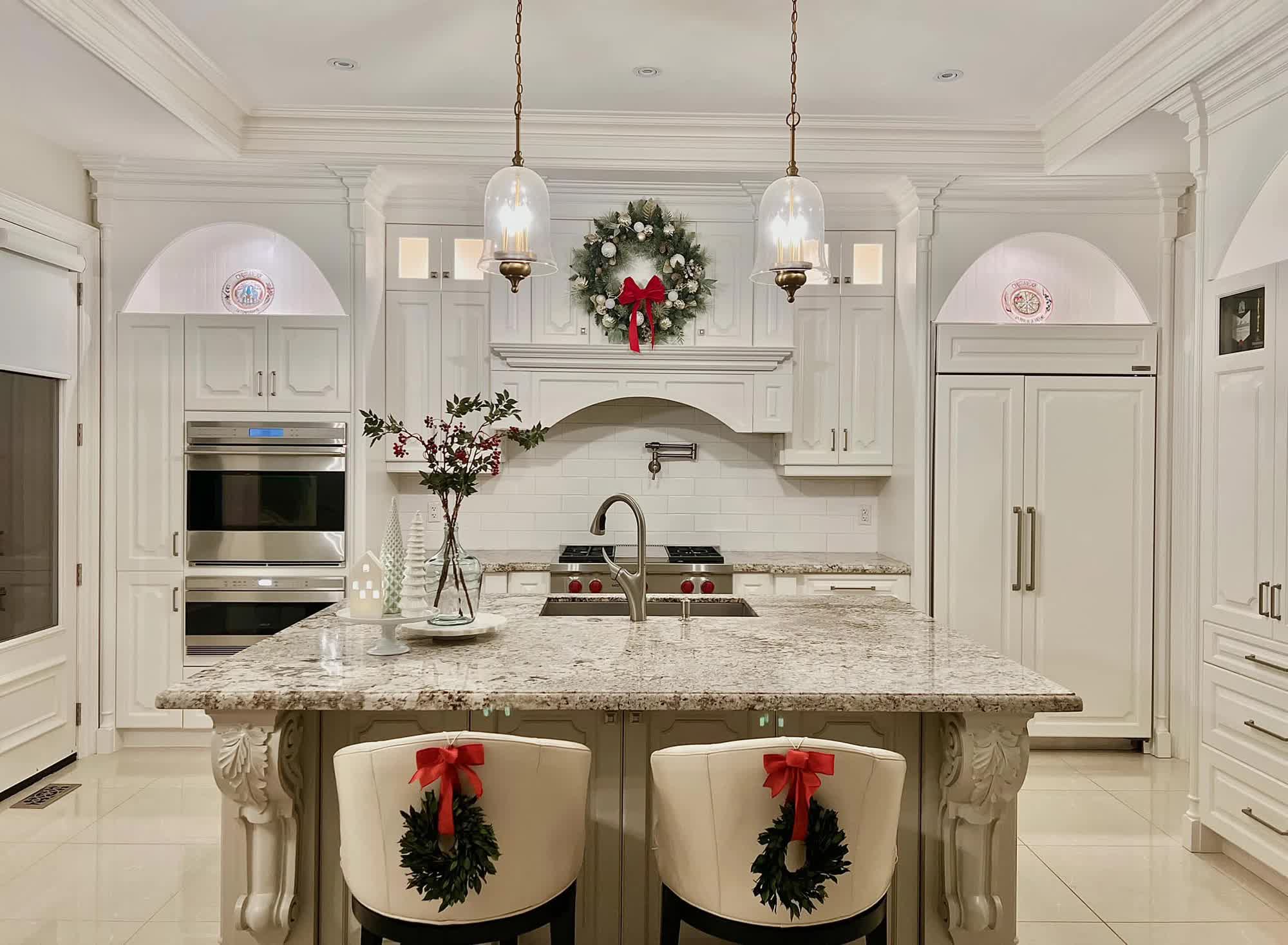 カナダのベトナム人家族が持っている50のアパートを見る 